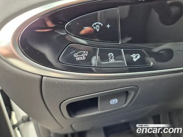 Genesis GV70 2024 2.5 автомат (гидро), миниатюра 11