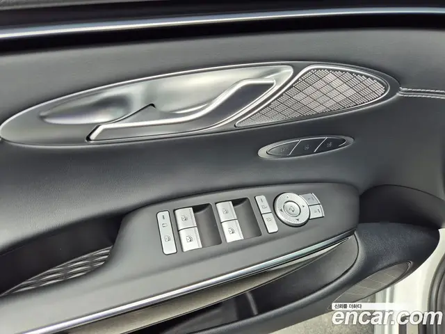 Genesis GV70 2024 2.5 автомат (гидро), миниатюра 6