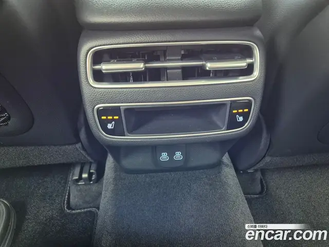 Genesis GV70 2024 2.5 автомат (гидро), миниатюра 9