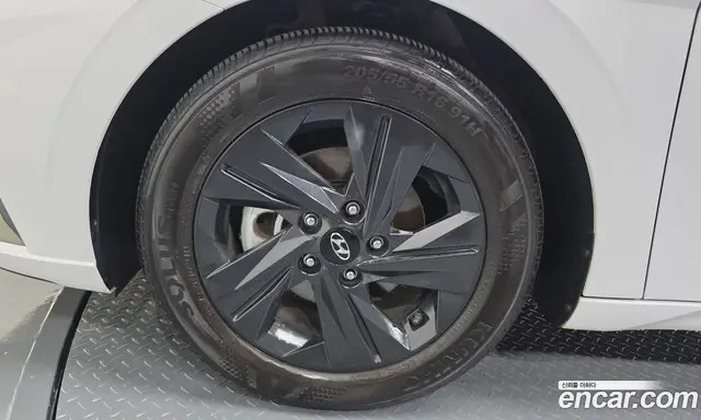 Hyundai Avante 2022 1.6 автомат (гидро), миниатюра 5 Hyundai Avante 2022 1.6 автомат (гидро), миниатюра 5