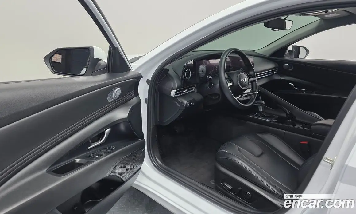 Hyundai Avante 2022 1.6 автомат (гидро), фото 10 Hyundai Avante 2022 1.6 автомат (гидро), фото 10