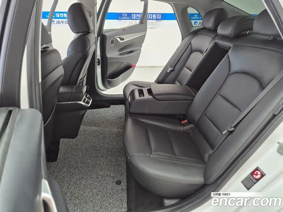 Hyundai Grandeur 2022 2.5 автомат (гидро), фото 11