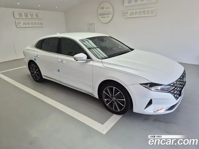 Hyundai Grandeur 2022 2.5 автомат (гидро), миниатюра 3