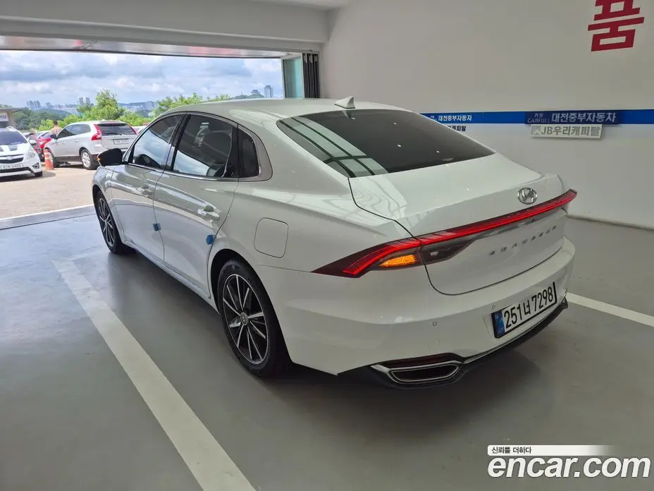 Hyundai Grandeur 2022 2.5 автомат (гидро), фото 5