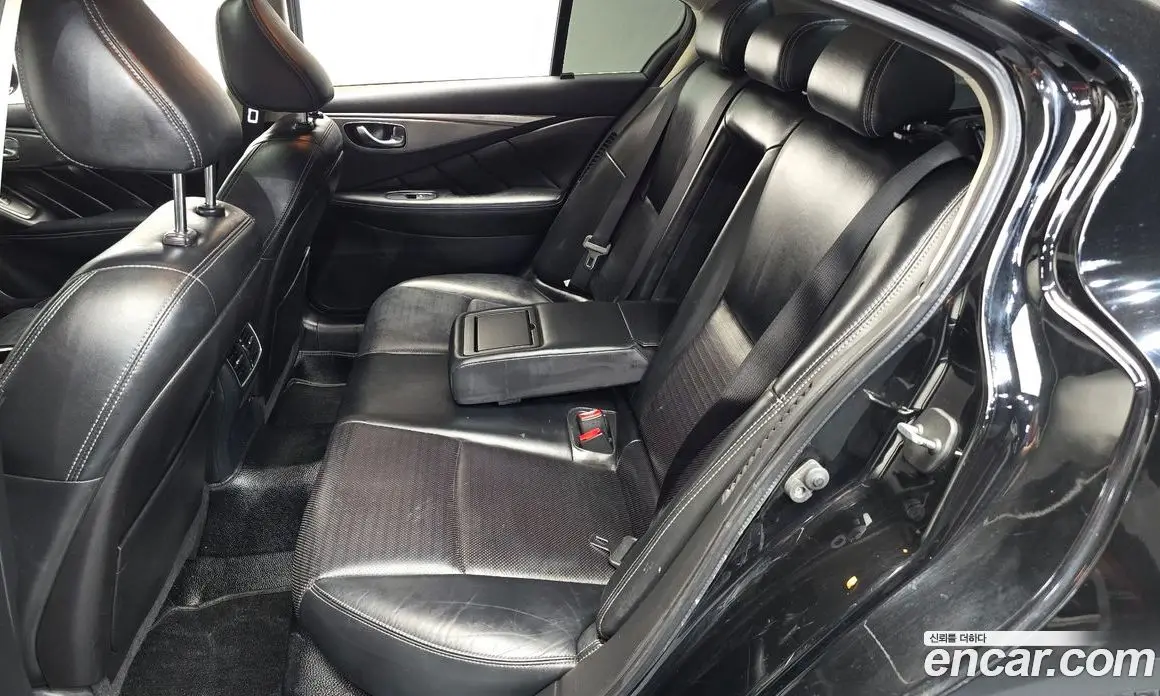 Infiniti Q50 2016 3.5 автомат (гидро), фото 12 Infiniti Q50 2016 3.5 автомат (гидро), фото 12