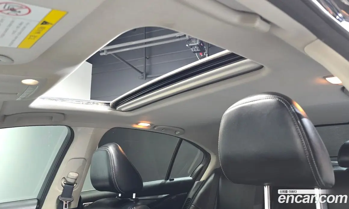 Infiniti Q50 2016 3.5 автомат (гидро), фото 17 Infiniti Q50 2016 3.5 автомат (гидро), фото 17