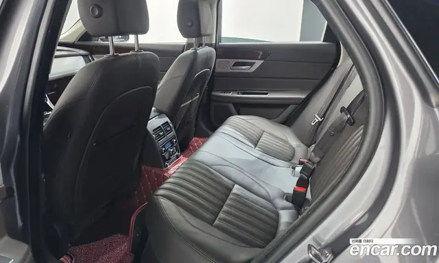 Jaguar XF 2017 2.0 автомат (гидро), миниатюра 11