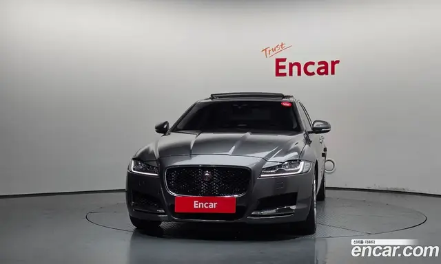 Jaguar XF 2017 2.0 автомат (гидро), миниатюра 3