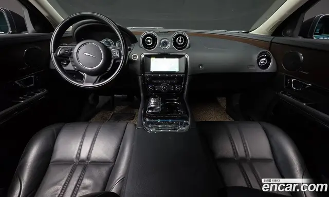 Jaguar XJ 2016 2.0 автомат (гидро), миниатюра 7