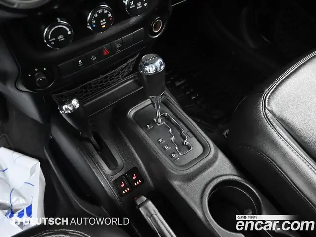 Jeep Wrangler 2014 2.8 автомат (гидро), миниатюра 9