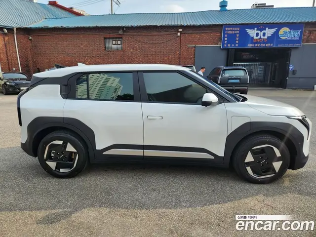 Kia EV3 2026 автомат (гидро), миниатюра 4 Kia EV3 2026 автомат (гидро), миниатюра 4