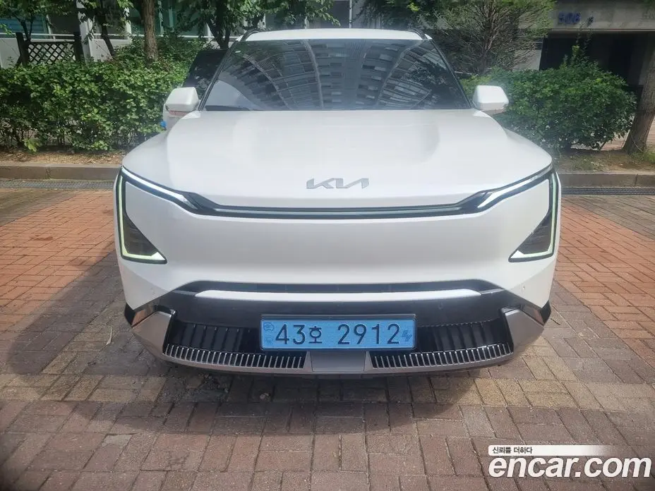 Kia EV5 2026 1.0 автомат (гидро), фото 1 Kia EV5 2026 1.0 автомат (гидро), фото 1