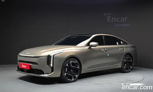 Kia K8, 2025, 21 679 км