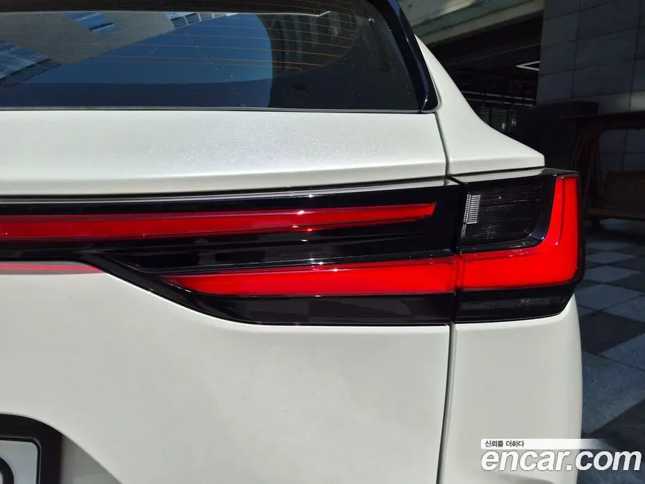 Lexus NX 2025 2.5 автомат (гидро), фото 16