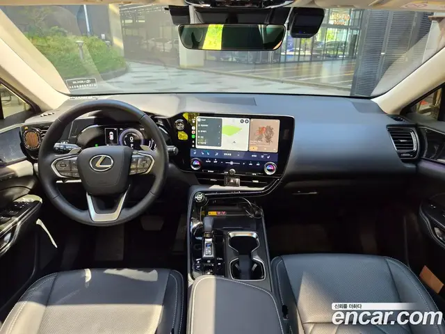 Lexus NX 2025 2.5 автомат (гидро), миниатюра 7