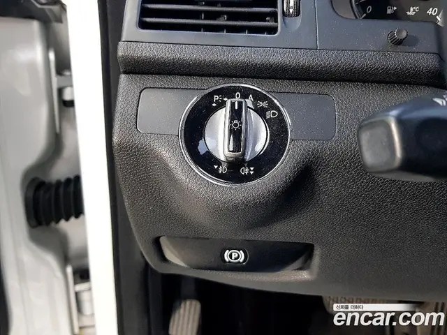 Mercedes-Benz C-Class 2010 2.1 автомат (гидро), миниатюра 11