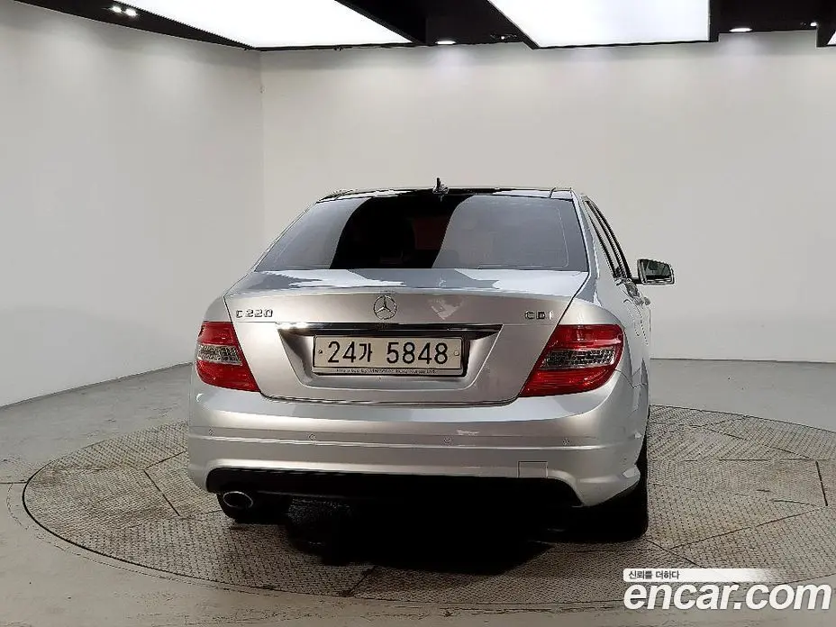 Mercedes-Benz C-Class 2010 2.1 автомат (гидро), фото 3
