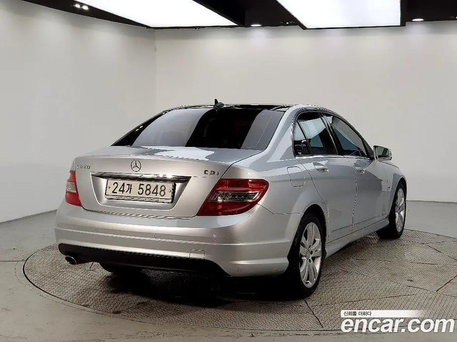 Mercedes-Benz C-Class 2010 2.1 автомат (гидро), фото 4