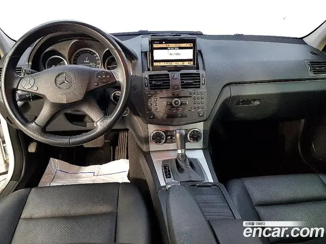 Mercedes-Benz C-Class 2010 2.1 автомат (гидро), миниатюра 5