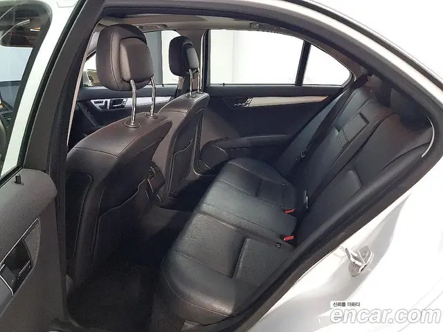Mercedes-Benz C-Class 2010 2.1 автомат (гидро), миниатюра 9