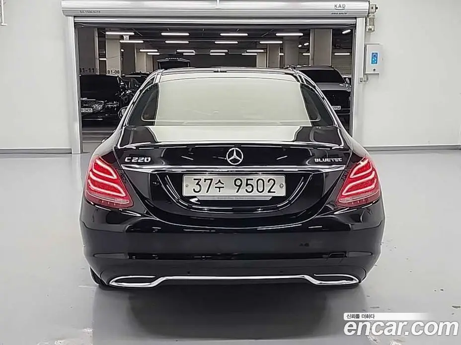 Mercedes-Benz C-Class 2015 2.1 автомат (гидро), фото 3 Mercedes-Benz C-Class 2015 2.1 автомат (гидро), фото 3