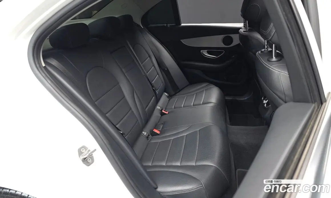 Mercedes-Benz C-Class 2017 2.1 автомат (гидро), фото 12 Mercedes-Benz C-Class 2017 2.1 автомат (гидро), фото 12