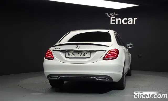 Mercedes-Benz C-Class 2017 2.1 автомат (гидро), миниатюра 4 Mercedes-Benz C-Class 2017 2.1 автомат (гидро), миниатюра 4