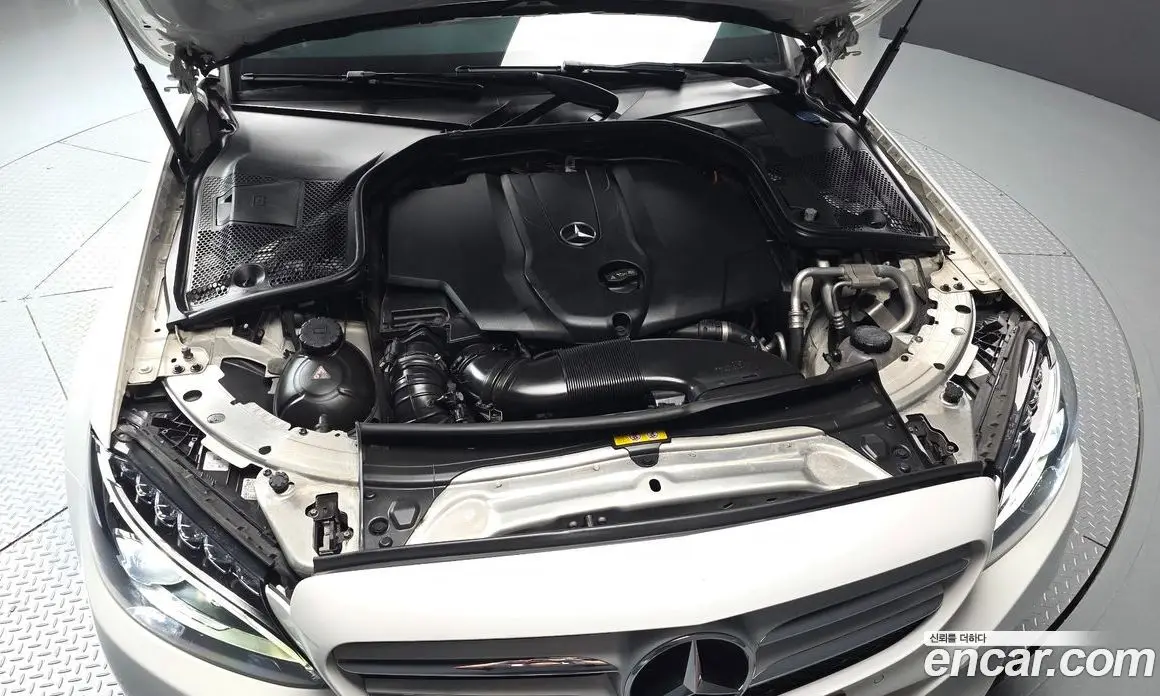 Mercedes-Benz C-Class 2017 2.1 автомат (гидро), фото 6 Mercedes-Benz C-Class 2017 2.1 автомат (гидро), фото 6