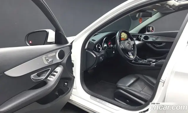 Mercedes-Benz C-Class 2017 2.1 автомат (гидро), миниатюра 10 Mercedes-Benz C-Class 2017 2.1 автомат (гидро), миниатюра 10