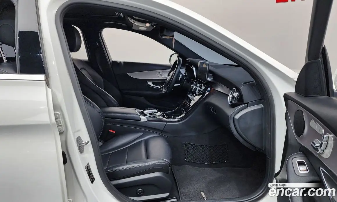 Mercedes-Benz C-Class 2018 2.0 автомат (гидро), фото 11 Mercedes-Benz C-Class 2018 2.0 автомат (гидро), фото 11