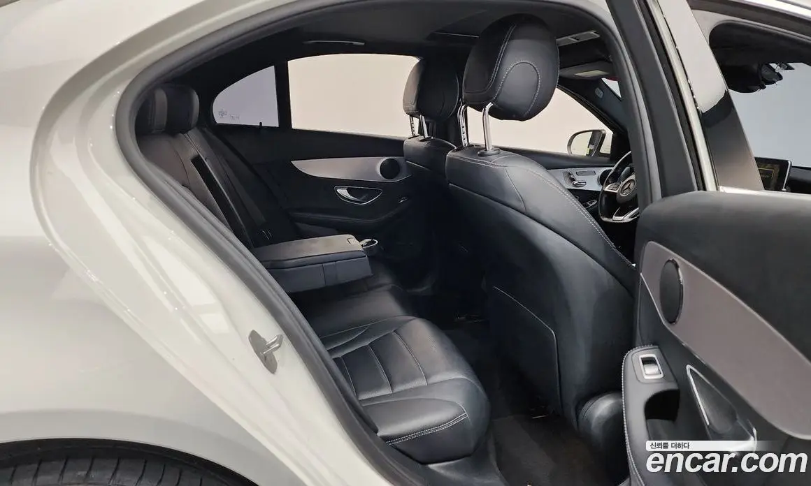 Mercedes-Benz C-Class 2018 2.0 автомат (гидро), фото 12 Mercedes-Benz C-Class 2018 2.0 автомат (гидро), фото 12