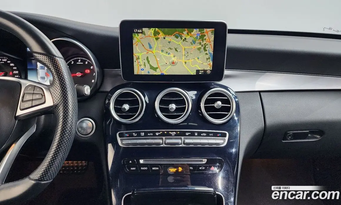 Mercedes-Benz C-Class 2018 2.0 автомат (гидро), фото 14 Mercedes-Benz C-Class 2018 2.0 автомат (гидро), фото 14