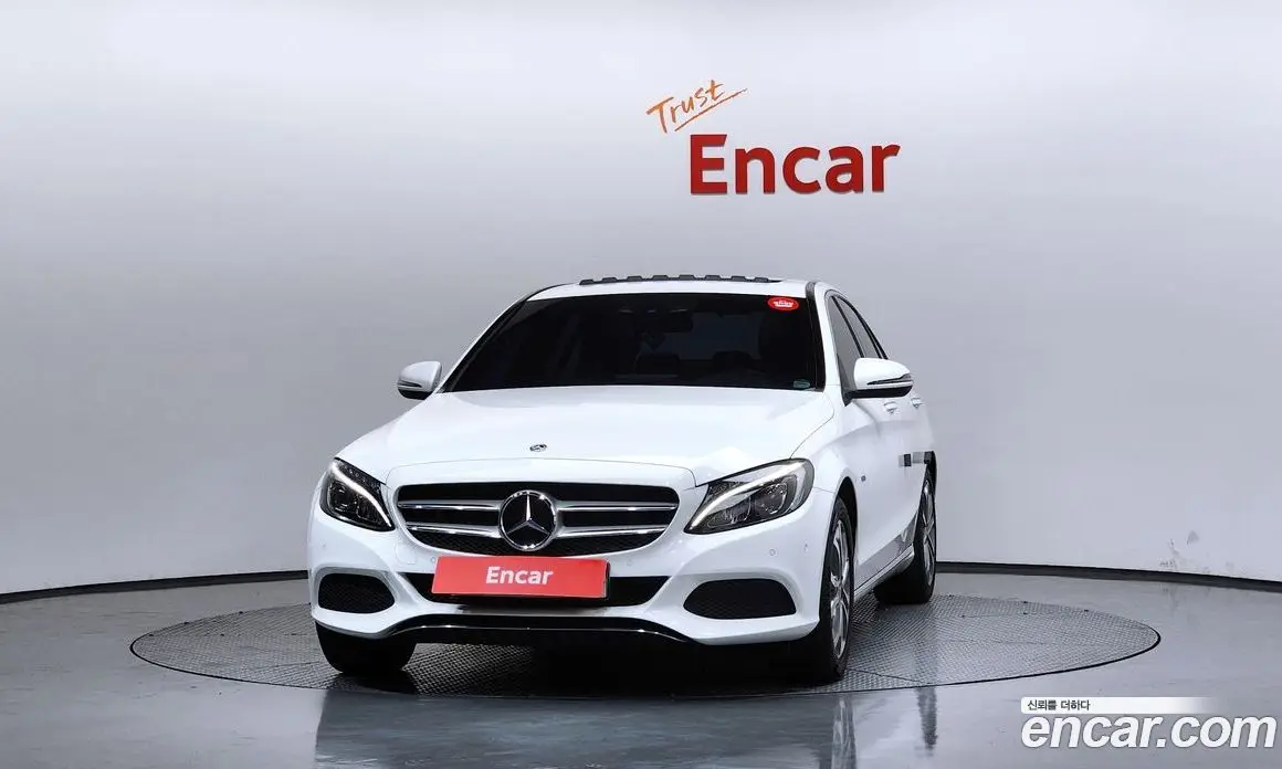 Mercedes-Benz C-Class 2018 2.0 автомат (гидро), фото 3 Mercedes-Benz C-Class 2018 2.0 автомат (гидро), фото 3