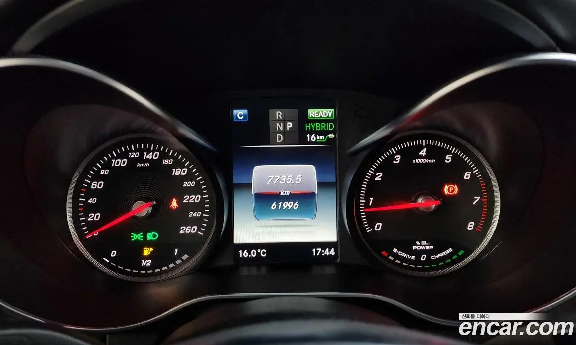 Mercedes-Benz C-Class 2018 2.0 автомат (гидро), фото 8 Mercedes-Benz C-Class 2018 2.0 автомат (гидро), фото 8