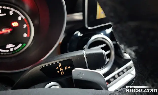 Mercedes-Benz C-Class 2018 2.0 автомат (гидро), миниатюра 9 Mercedes-Benz C-Class 2018 2.0 автомат (гидро), миниатюра 9