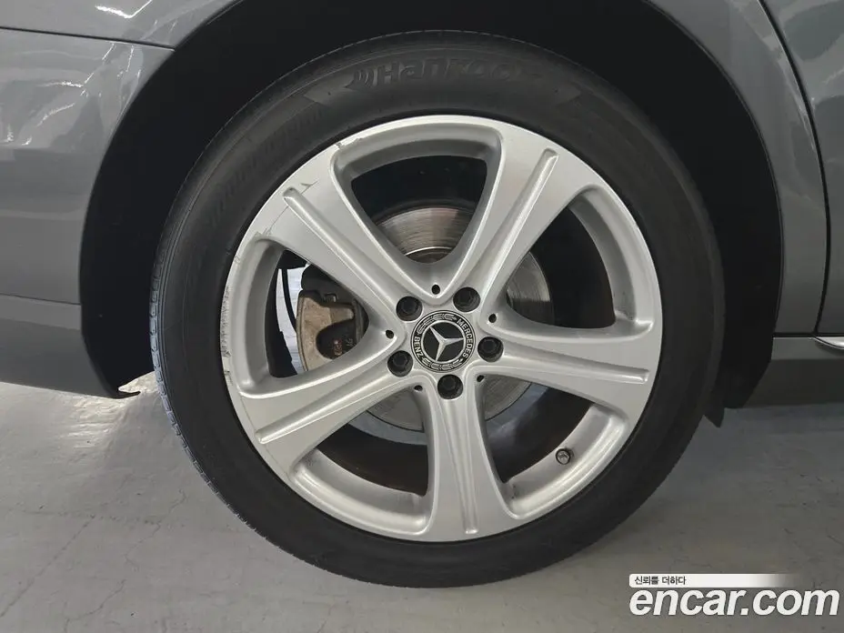 Mercedes-Benz E-Class 2017 1.9 автомат (гидро), фото 8 Mercedes-Benz E-Class 2017 1.9 автомат (гидро), фото 8