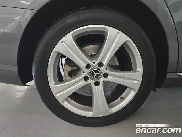 Mercedes-Benz E-Class 2017 1.9 автомат (гидро), миниатюра 8 Mercedes-Benz E-Class 2017 1.9 автомат (гидро), миниатюра 8