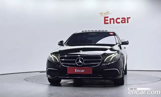 Mercedes-Benz E-Class 2020 2.0 автомат (гидро), миниатюра 3 Mercedes-Benz E-Class 2020 2.0 автомат (гидро), миниатюра 3