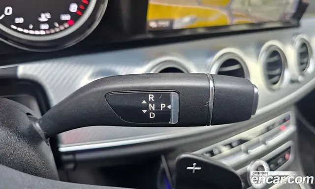 Mercedes-Benz E-Class 2020 2.0 автомат (гидро), миниатюра 9 Mercedes-Benz E-Class 2020 2.0 автомат (гидро), миниатюра 9