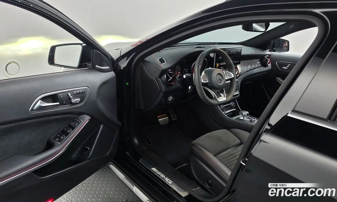 Mercedes-Benz GLA-Class 2019 2.0 автомат (гидро), фото 9