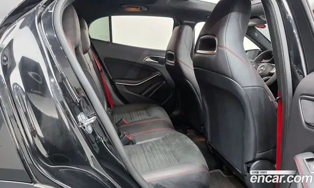 Mercedes-Benz GLA-Class 2019 2.0 автомат (гидро), миниатюра 10