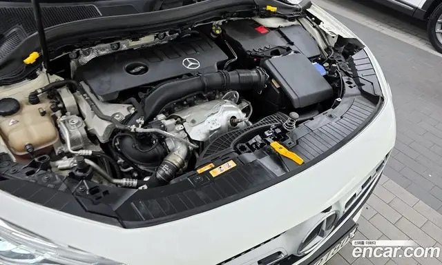 Mercedes-Benz GLA-Class 2020 2.0 автомат (гидро), миниатюра 6 Mercedes-Benz GLA-Class 2020 2.0 автомат (гидро), миниатюра 6
