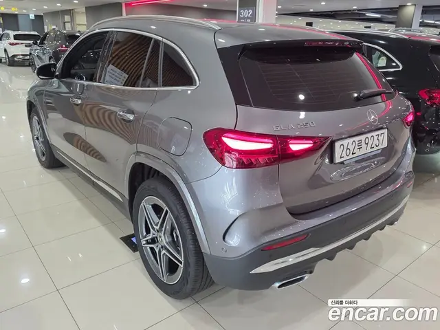 Mercedes-Benz GLA-Class 2025 2.0 автомат (гидро), миниатюра 2 Mercedes-Benz GLA-Class 2025 2.0 автомат (гидро), миниатюра 2