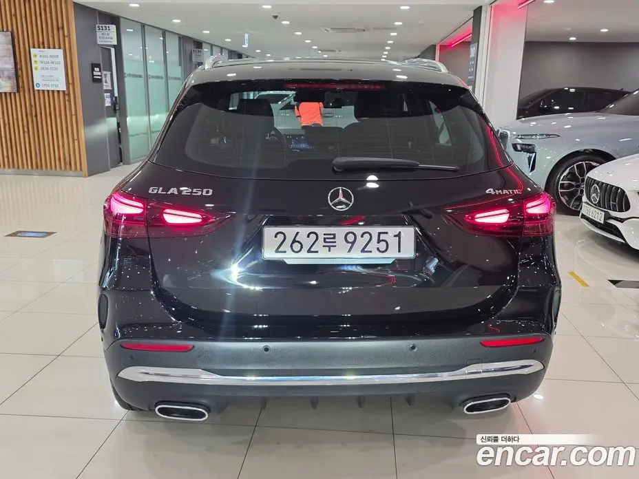 Mercedes-Benz GLA-Class 2025 2.0 автомат (гидро), фото 4 Mercedes-Benz GLA-Class 2025 2.0 автомат (гидро), фото 4