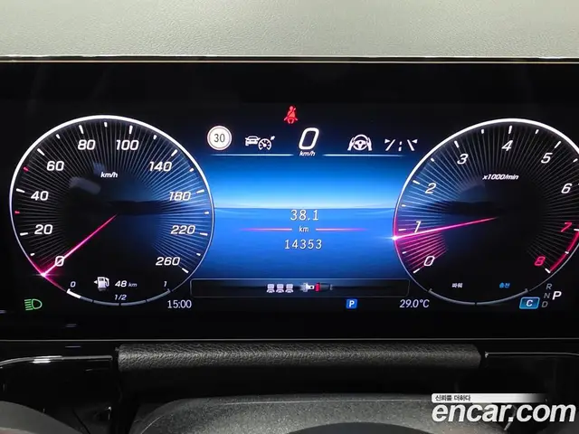 Mercedes-Benz GLA-Class 2025 2.0 автомат (гидро), миниатюра 8 Mercedes-Benz GLA-Class 2025 2.0 автомат (гидро), миниатюра 8