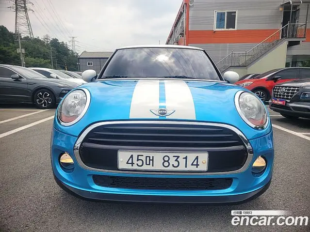 Mini Cooper 2016 1.5 автомат (гидро), миниатюра 2