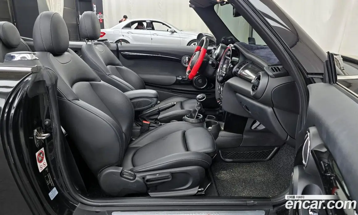 Mini Cooper Convertible 2016 2.0 автомат (гидро), фото 11 Mini Cooper Convertible 2016 2.0 автомат (гидро), фото 11