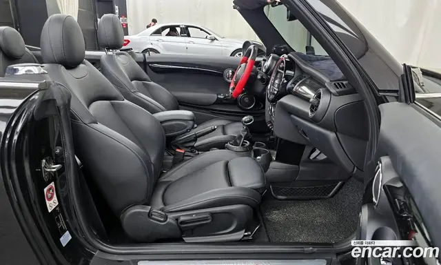 Mini Cooper Convertible 2016 2.0 автомат (гидро), миниатюра 11 Mini Cooper Convertible 2016 2.0 автомат (гидро), миниатюра 11