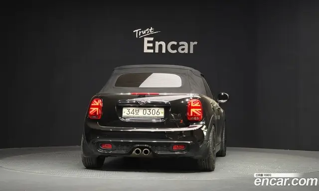 Mini Cooper Convertible 2016 2.0 автомат (гидро), миниатюра 4 Mini Cooper Convertible 2016 2.0 автомат (гидро), миниатюра 4