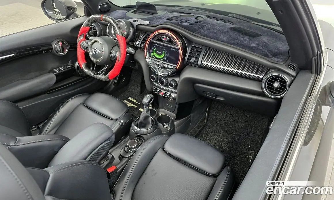 Mini Cooper Convertible 2016 2.0 автомат (гидро), фото 7 Mini Cooper Convertible 2016 2.0 автомат (гидро), фото 7